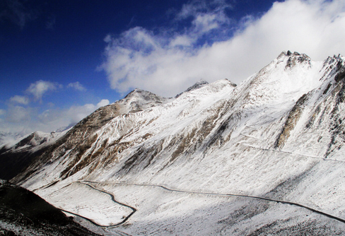 四姑娘山二峰冬季登山報告助你圓夢(mèng)雪山